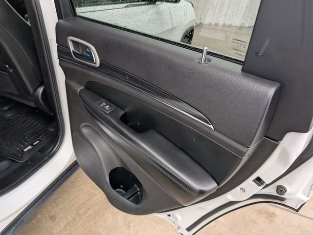 Used 2019 Jeep Grand Cherokee Limited AWD/4WD image 31