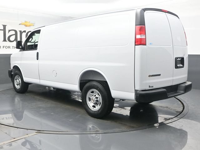 New 2026 Chevrolet Express 2500 w/ Driver Convenience Package RWD image 31