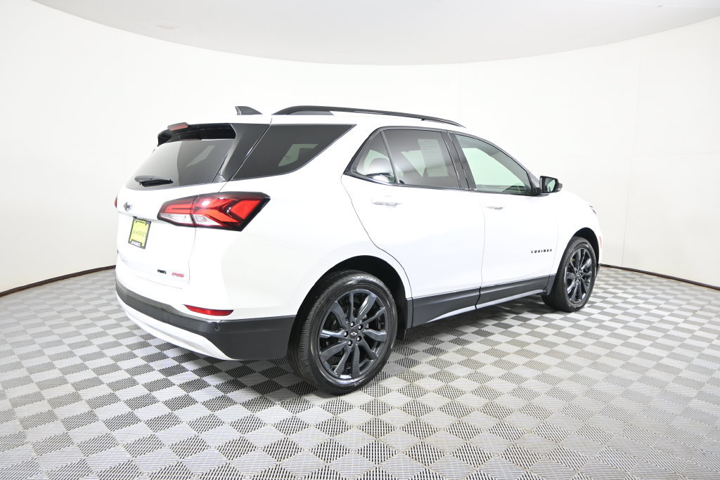 Used 2023 Chevrolet Equinox RS AWD/4WD image 6