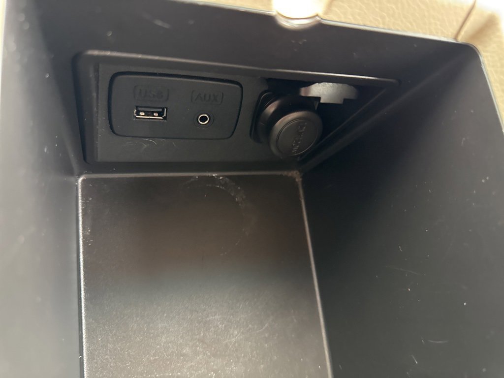 Used 2014 Subaru Outback 3.6R Limited image 25