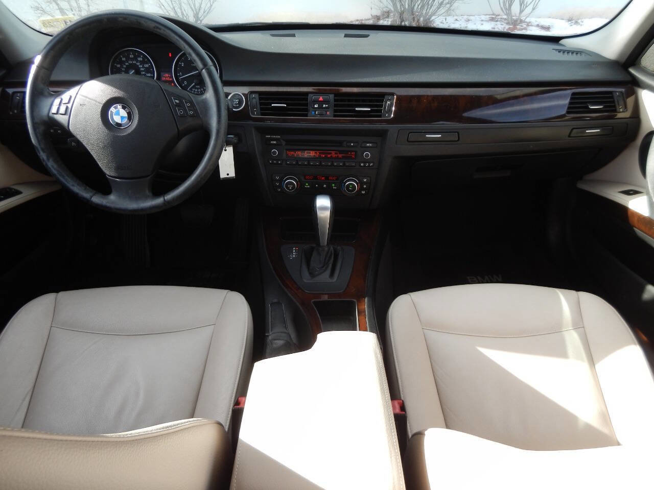 Used 2011 BMW 328i Sedan image 2