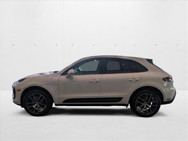 New 2025 Porsche Macan image 2