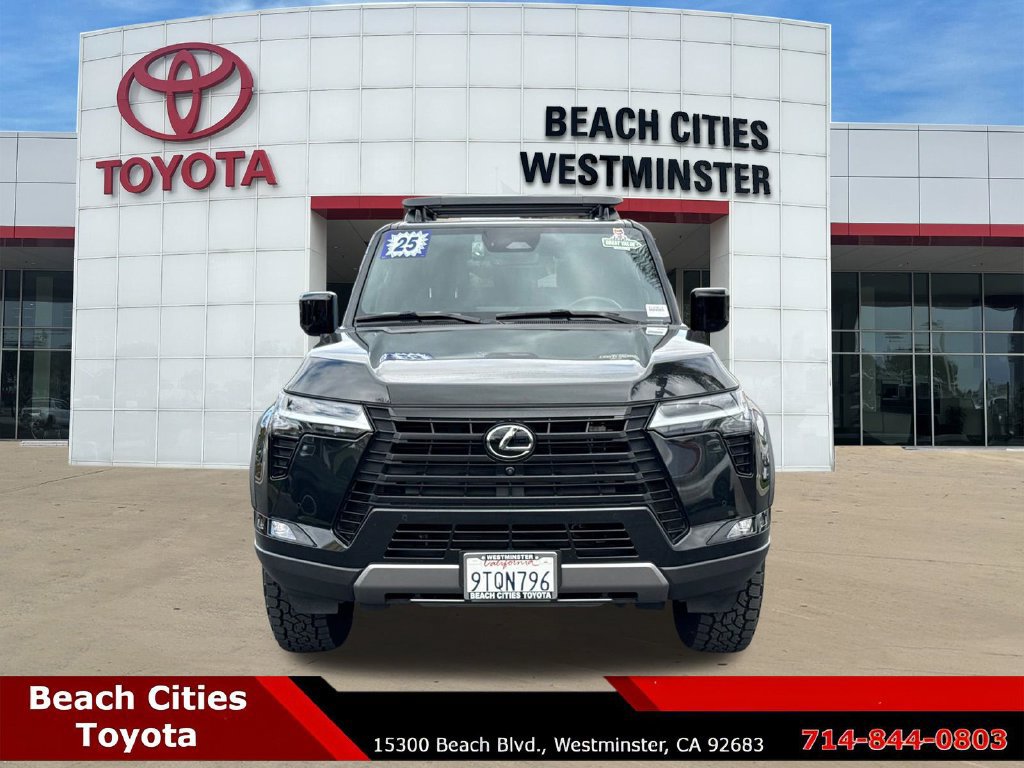 Used 2025 Lexus GX 550 AWD/4WD image 4