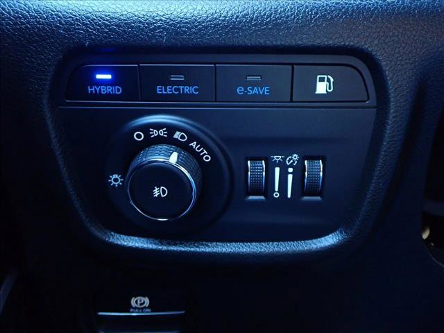 Used 2023 Jeep Grand Cherokee 4WD 4xe w/ Luxury Tech Group II image 27