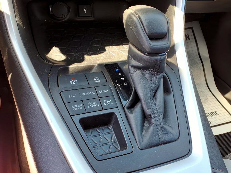Certified 2022 Toyota RAV4 XLE AWD/4WD image 21