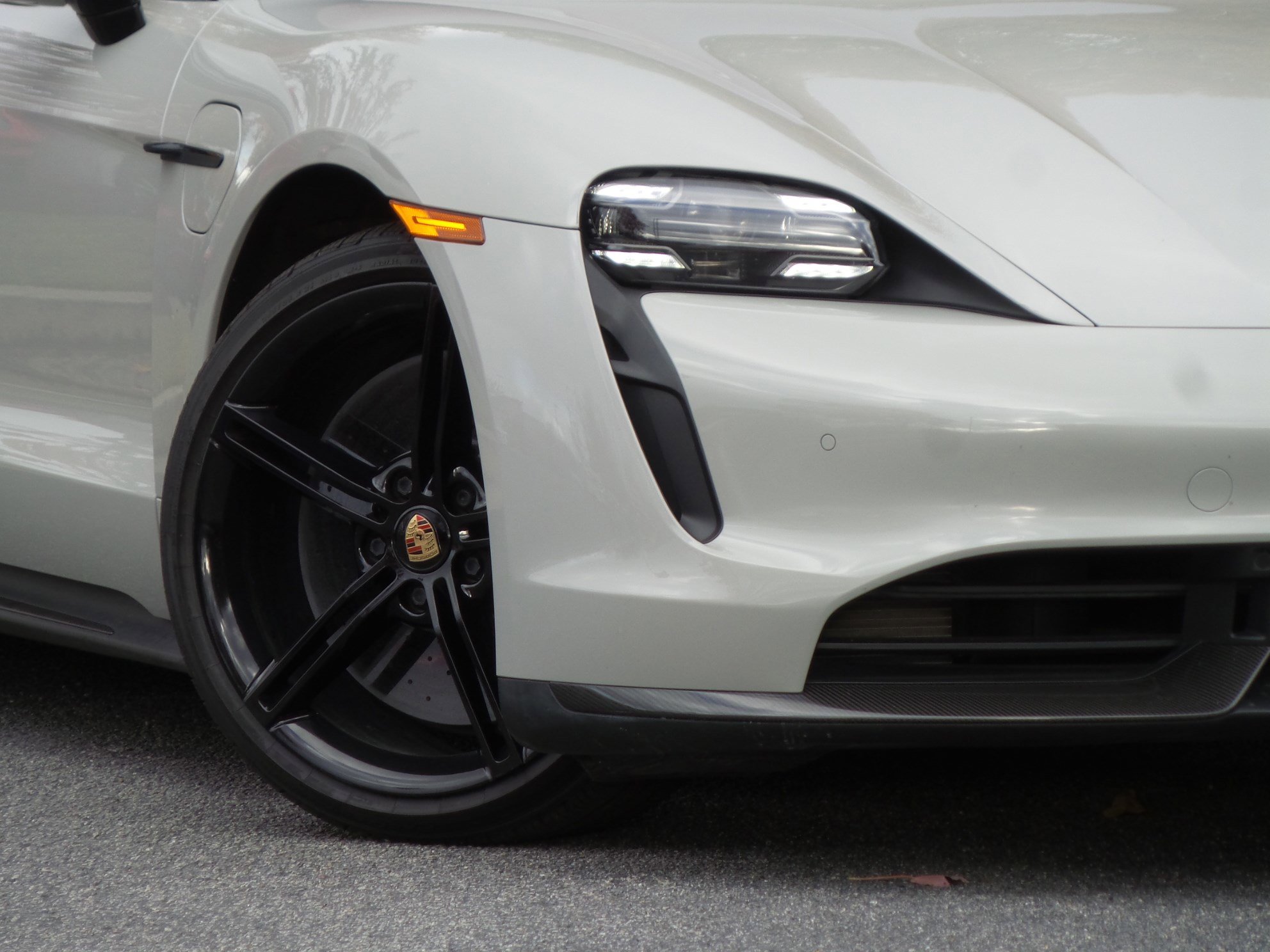 Used 2021 Porsche Taycan Turbo S image 20