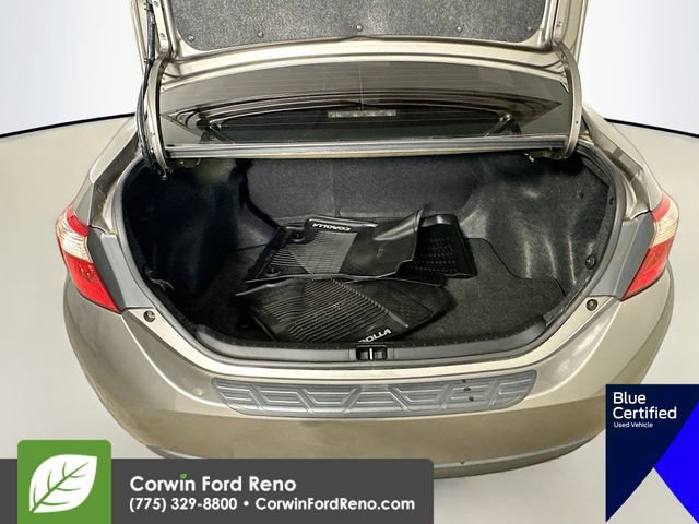 Used 2018 Toyota Corolla LE FWD image 26