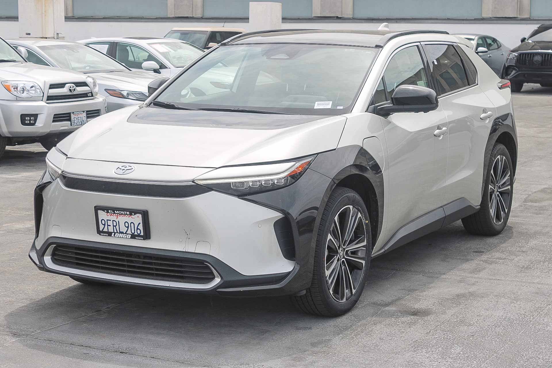 Used 2023 Toyota bZ4X Limited w/ Weather Package image 5