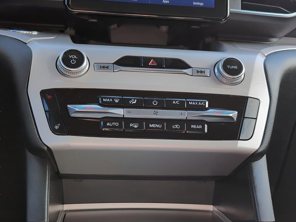 Used 2023 Ford Explorer XLT w/ Equipment Group 202A image 20