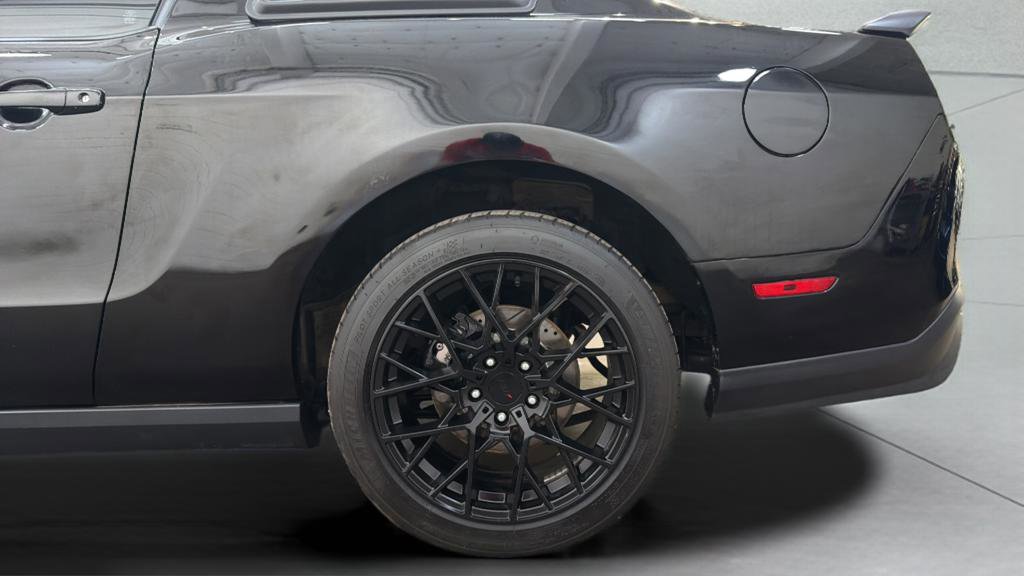 Used 2011 Ford Mustang GT Premium w/ Comfort Pkg image 37