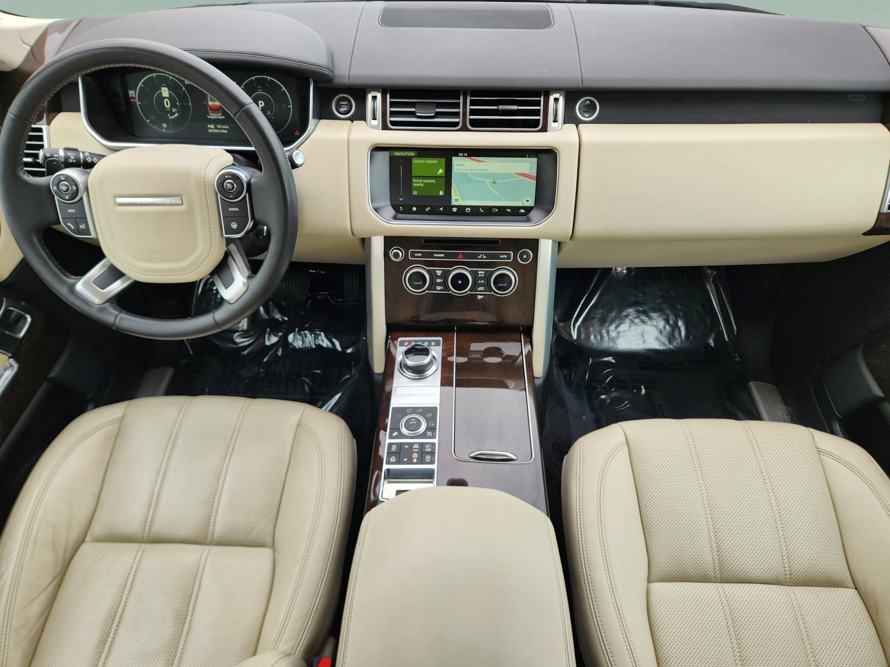 Used 2017 Land Rover Range Rover HSE AWD/4WD image 21