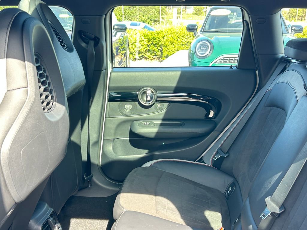 Used 2023 MINI Cooper Clubman John Cooper Works image 31
