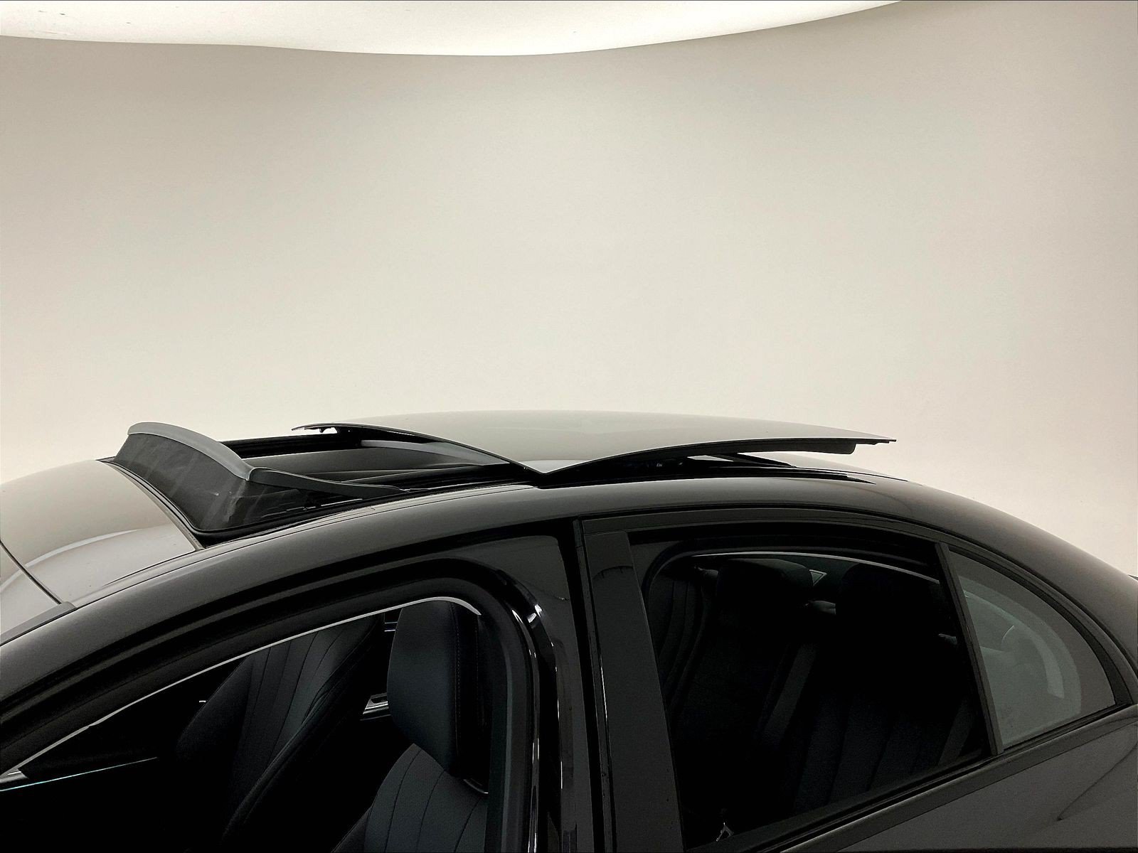 New 2026 Mercedes-Benz E 350 4MATIC Sedan image 25