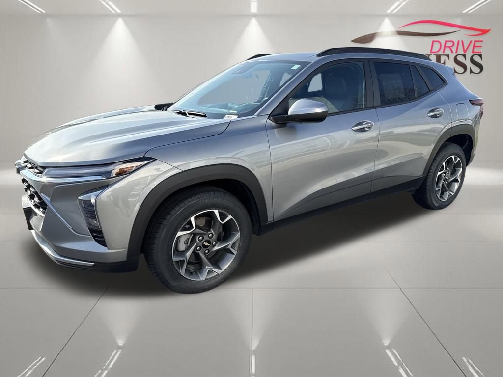 Certified 2024 Chevrolet Trax LT w/ Driver Confidence Package image 4