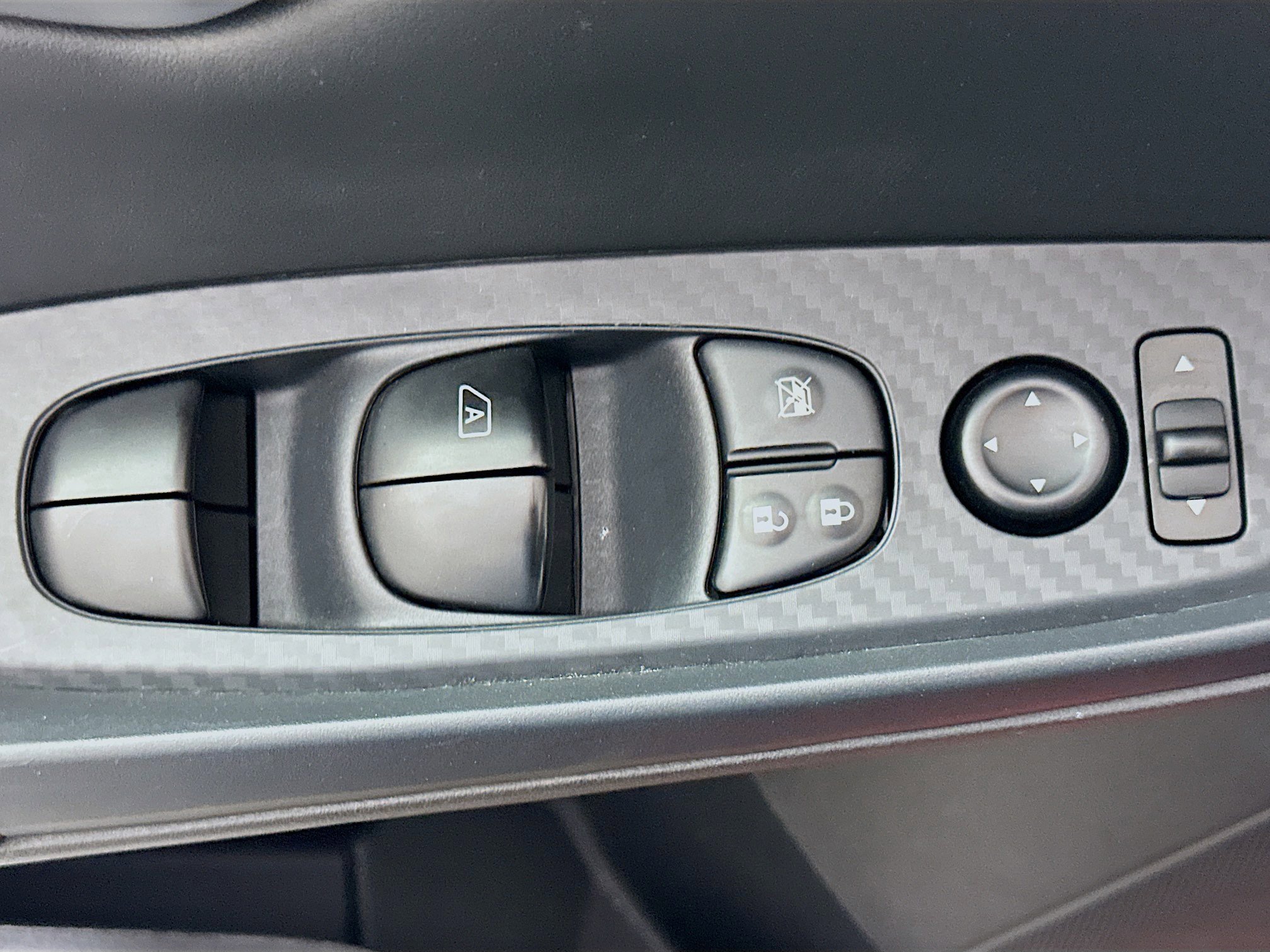 Used 2024 Nissan Sentra SV image 15