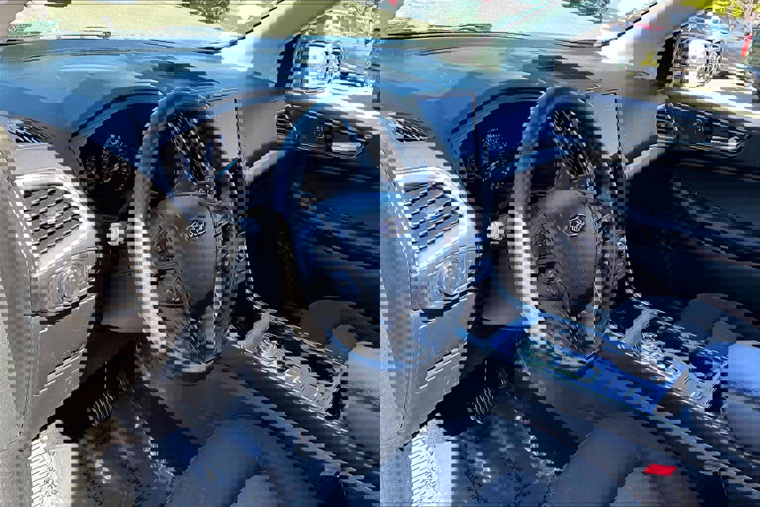 Used 2022 Ford Edge SE w/ Black Appearance Package image 17