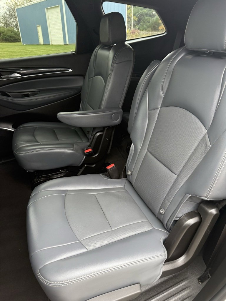 Used 2022 Buick Enclave Premium image 6