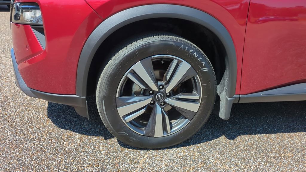 Used 2024 Nissan Rogue SL image 10