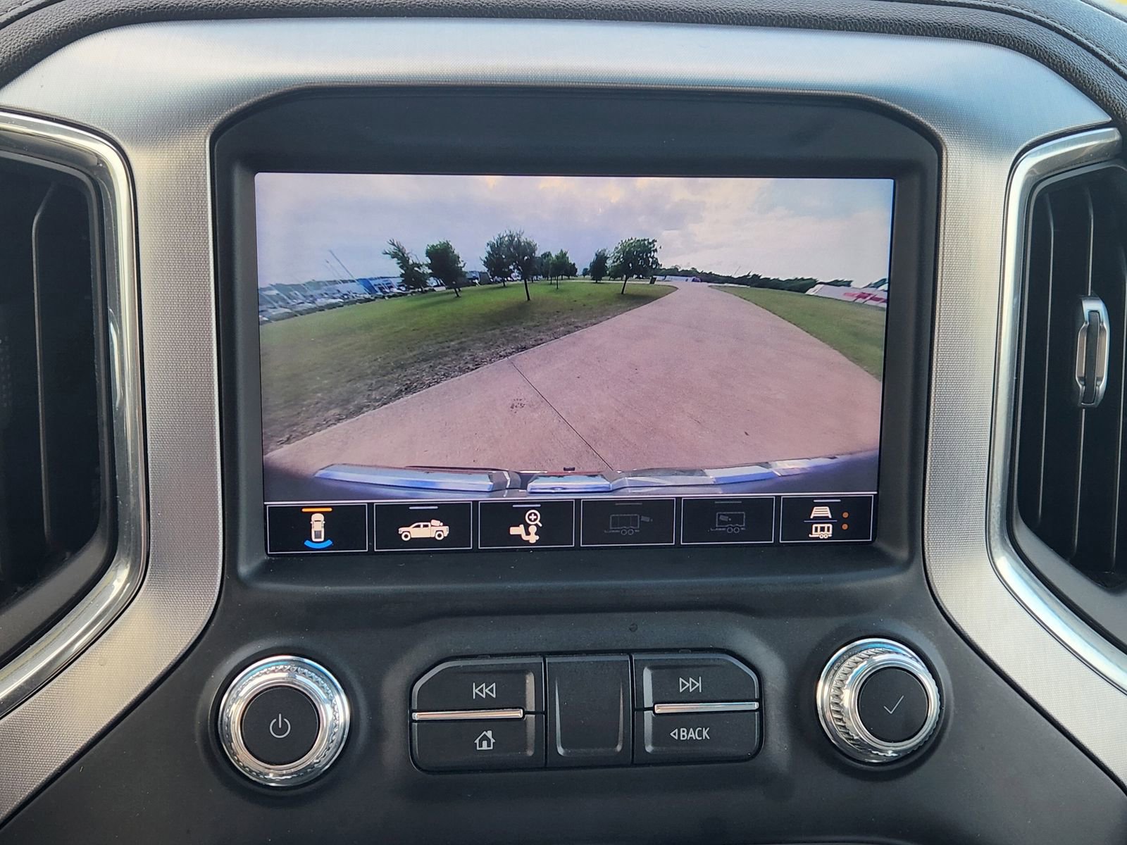 Used 2020 GMC Sierra 1500 SLT AWD/4WD image 23