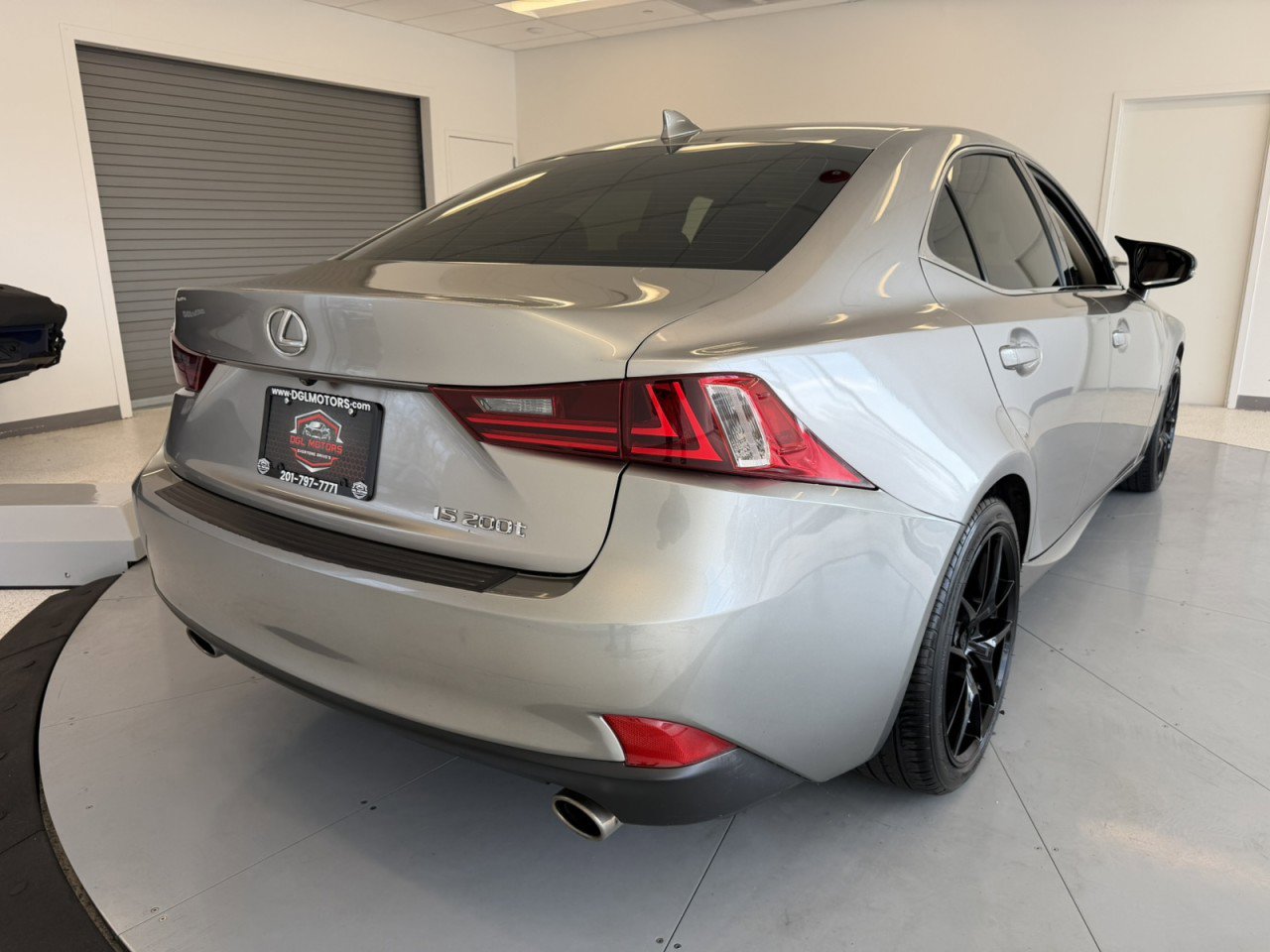 Used 2016 Lexus IS 200t RWD image 59