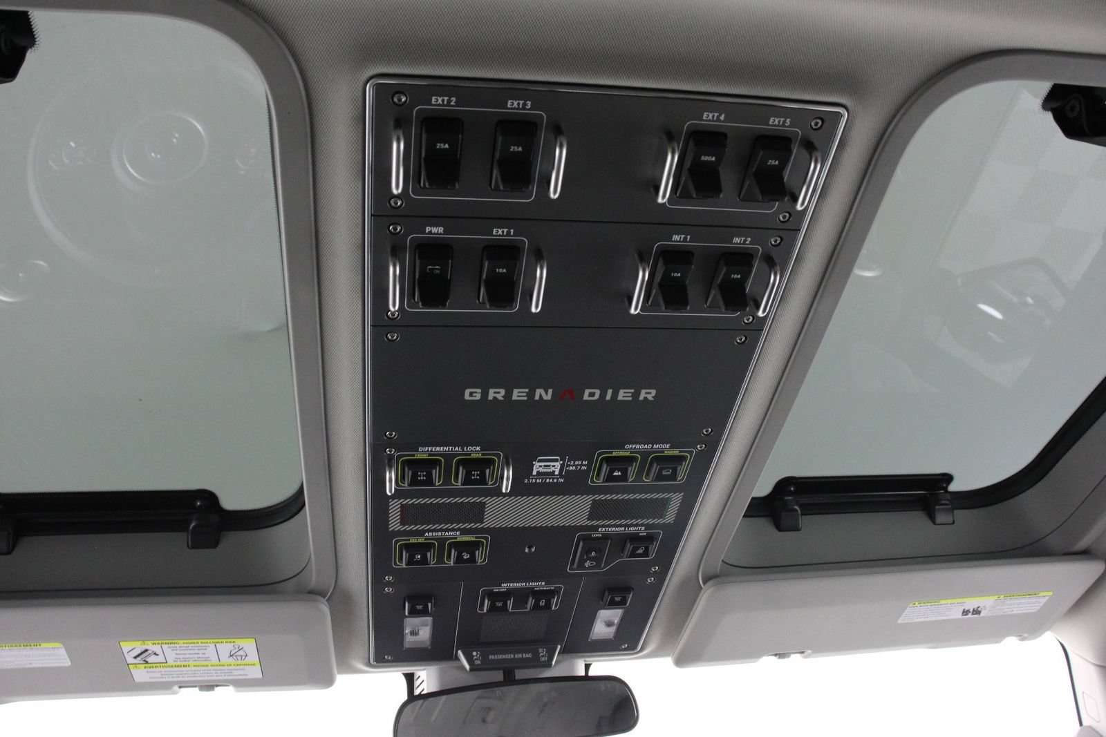 Used 2025 INEOS Grenadier Station Wagon AWD/4WD image 12
