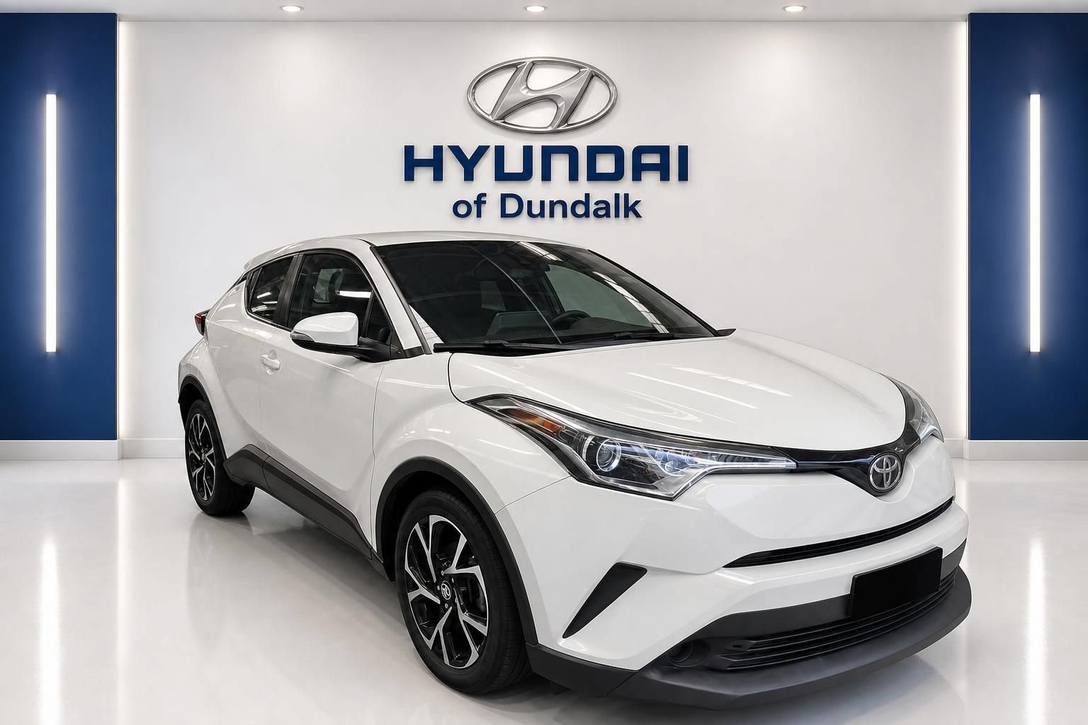 Used 2019 Toyota C-HR XLE FWD image 1
