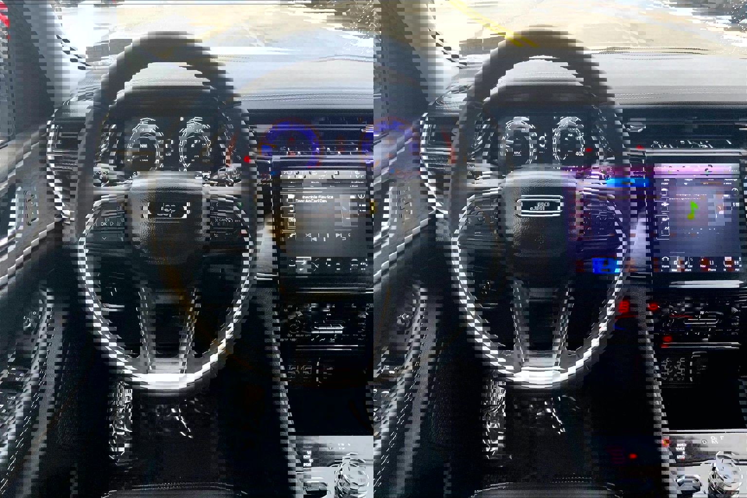 Used 2023 Jeep Grand Cherokee Limited w/ Black Appearance Package image 7