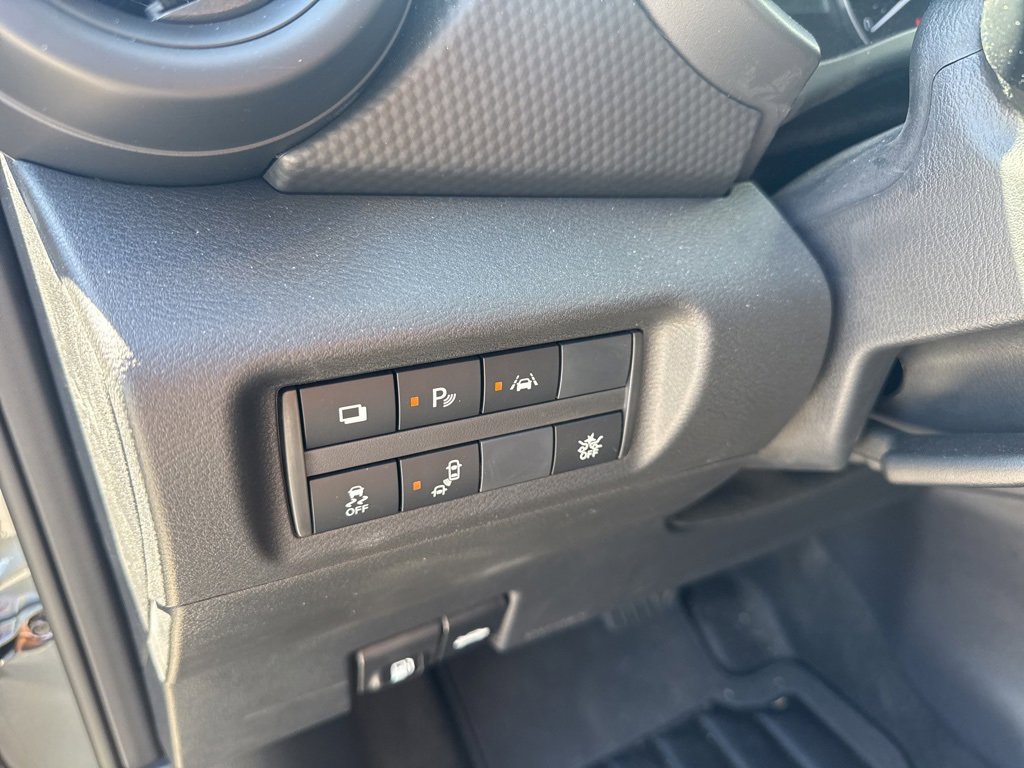 Used 2024 Nissan Kicks S image 15