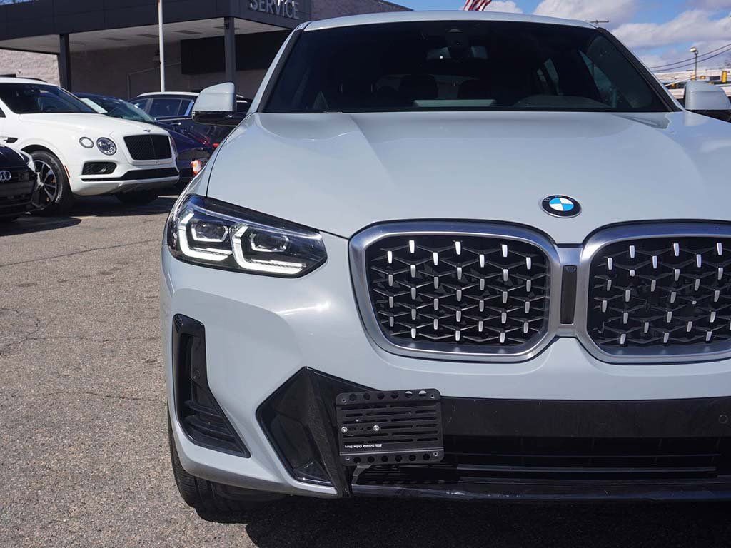 Used 2022 BMW X4 xDrive30i w/ M Sport Package image 13