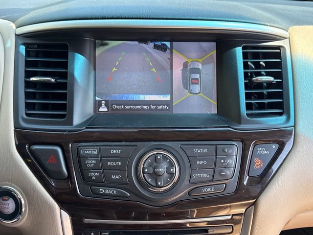 Used 2016 Nissan Pathfinder Platinum w/ Family Entertainment Package FWD image 31