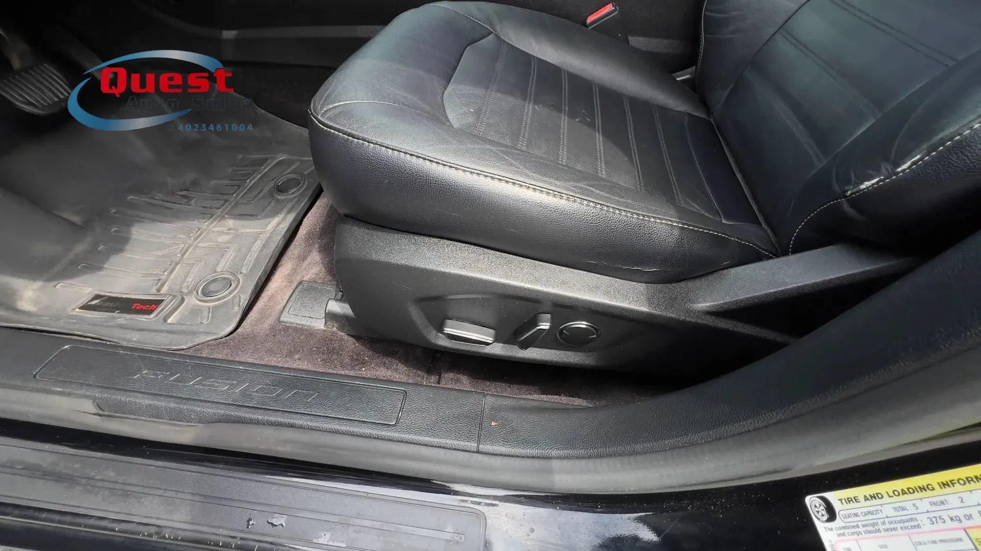 Used 2017 Ford Fusion Energi SE FWD image 19