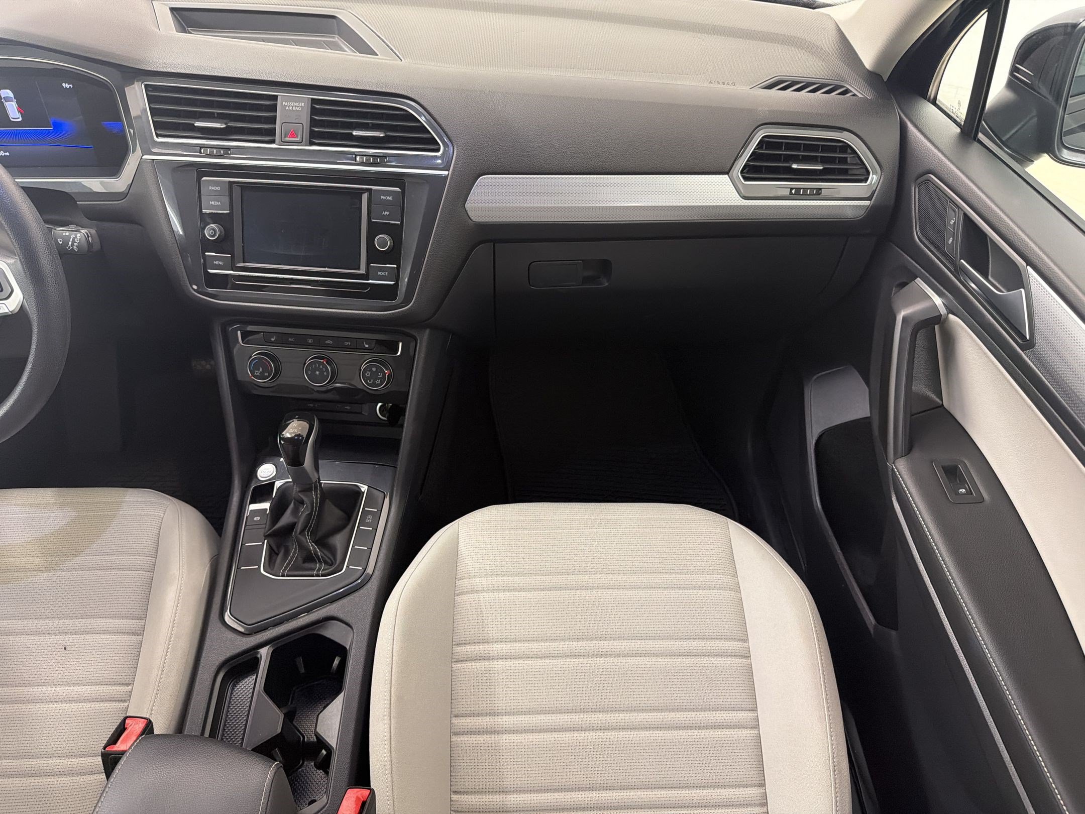 Used 2023 Volkswagen Tiguan S FWD image 27