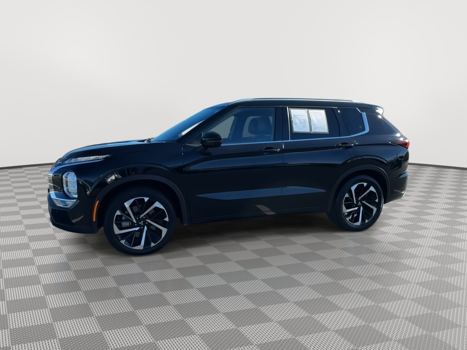 Used 2022 Mitsubishi Outlander SEL image 5