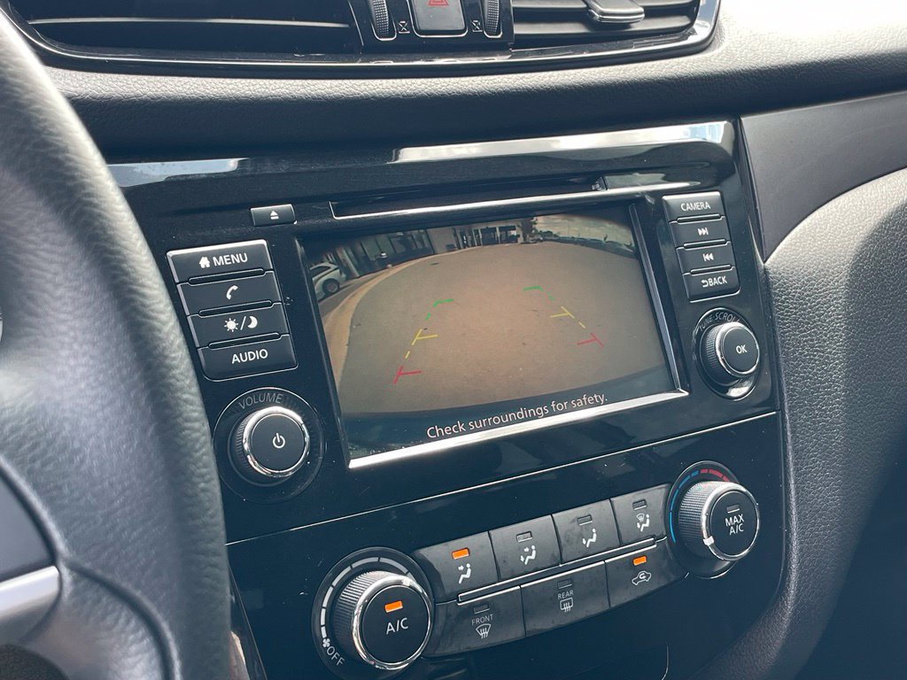 Used 2022 Nissan Rogue Sport S FWD image 15
