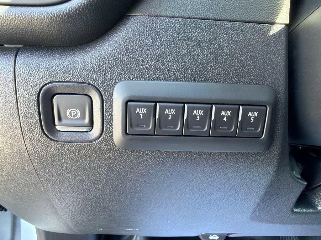 New 2026 Chevrolet Silverado 3500 W/T w/ WT Convenience Package AWD/4WD image 24