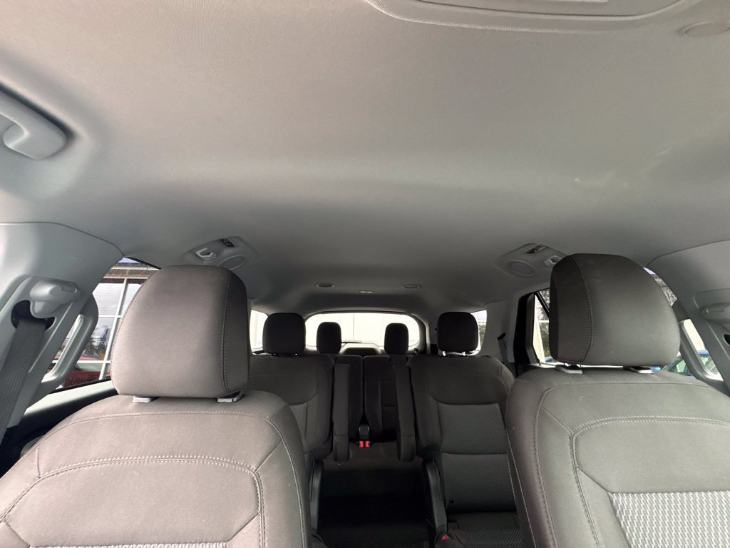 Used 2023 Ford Explorer XLT AWD/4WD image 29