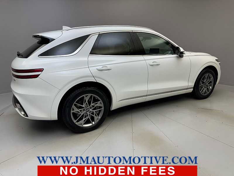 Used 2024 Genesis GV70 2.5T w/ Select Package image 5