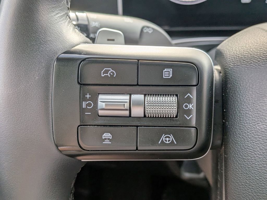 Used 2025 Hyundai Santa Fe SEL image 20