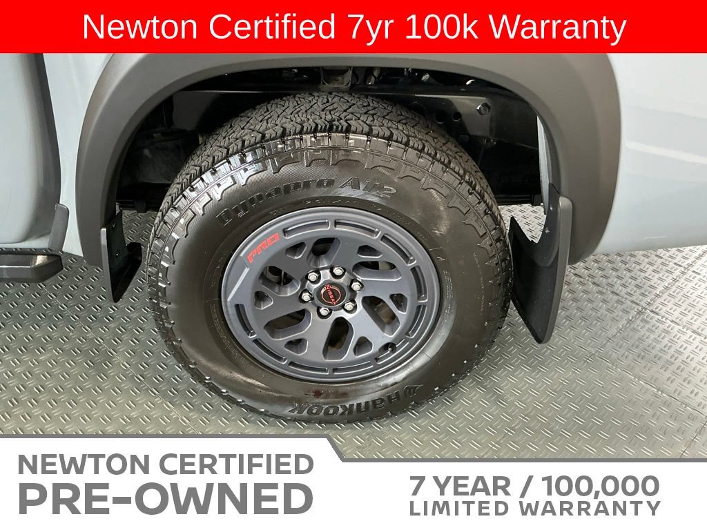 Used 2025 Nissan Frontier PRO-4X AWD/4WD image 46