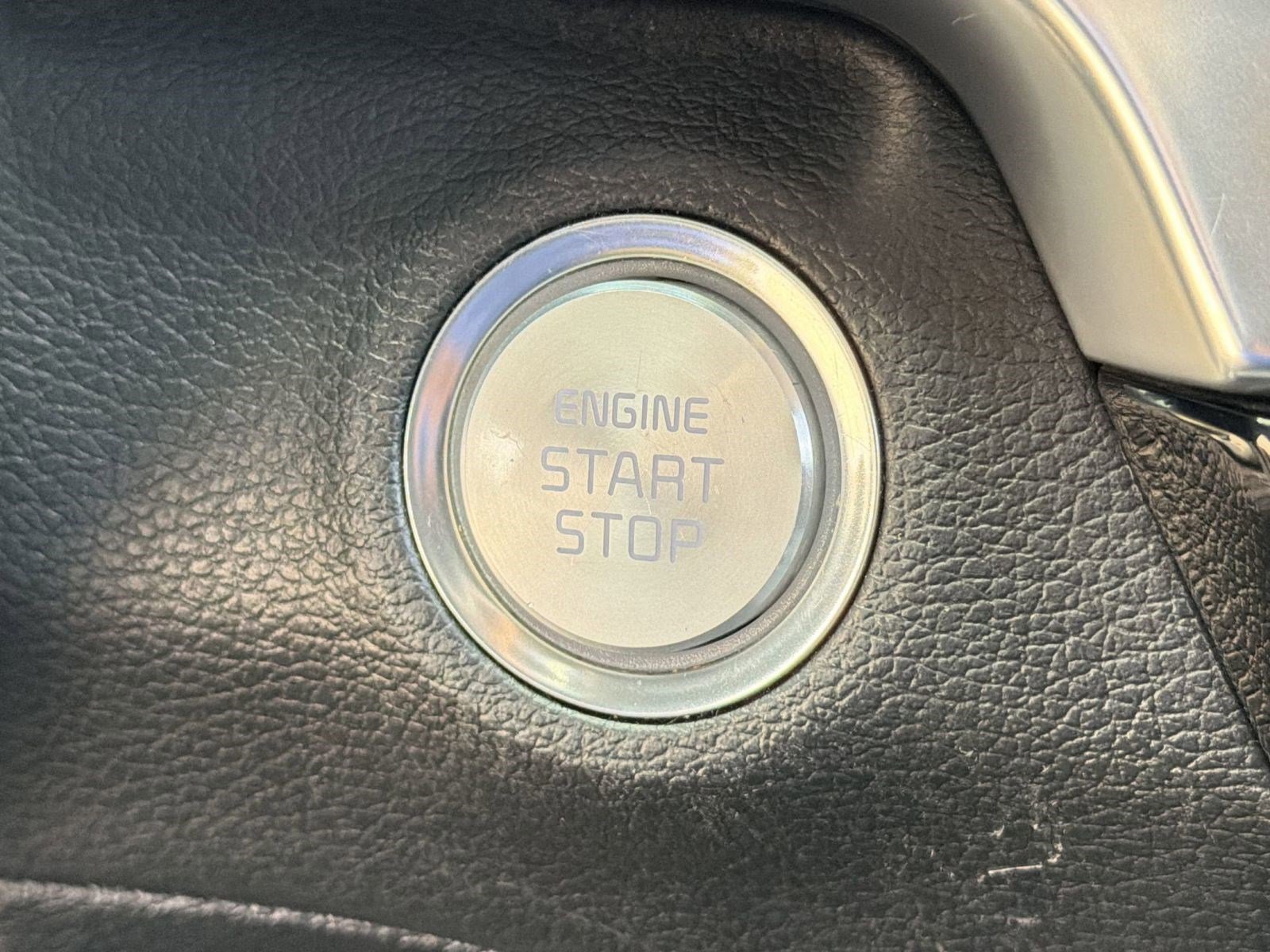 Used 2022 Kia Telluride EX w/ EX Premium Package image 26