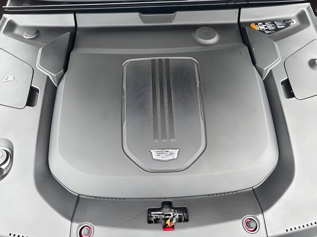 Used 2024 Cadillac Lyriq Sport AWD/4WD image 9