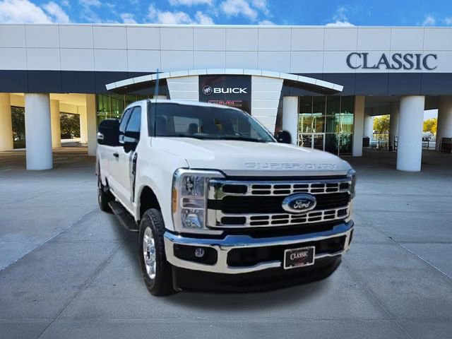 Used 2025 Ford F350 XLT w/ 360-Degree Camera Package image 2