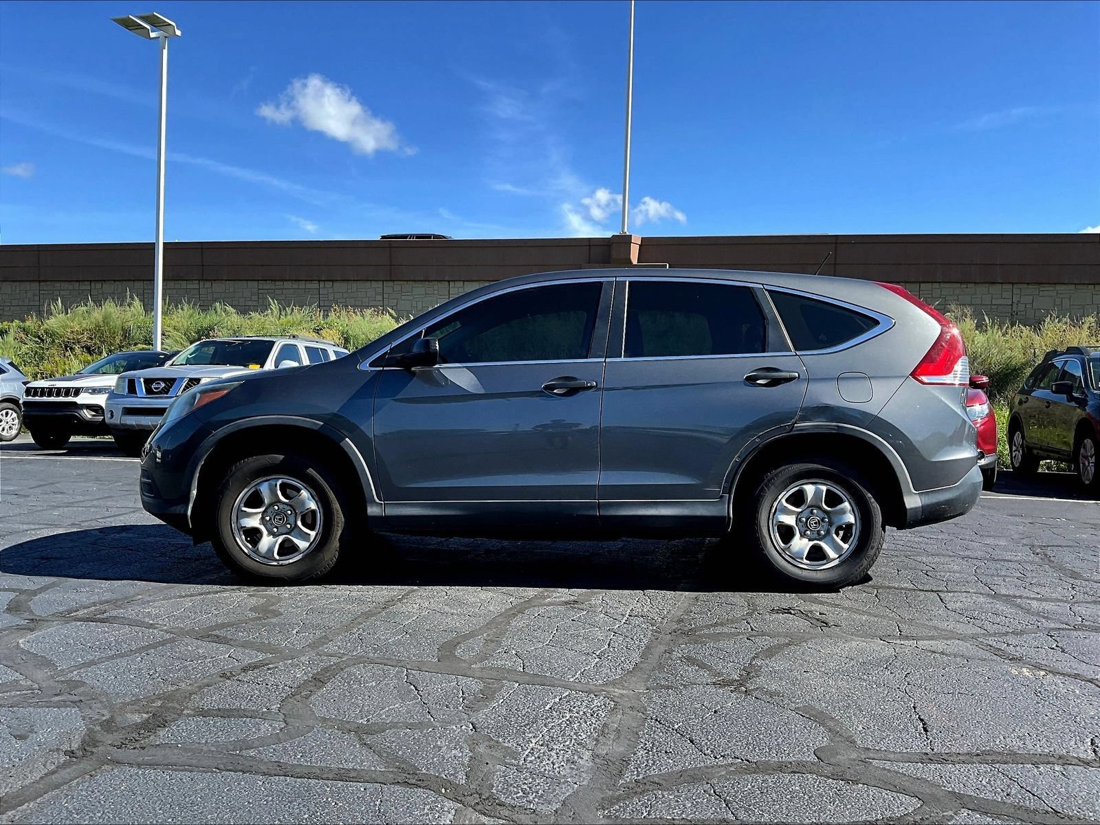 Used 2013 Honda CR-V LX image 4