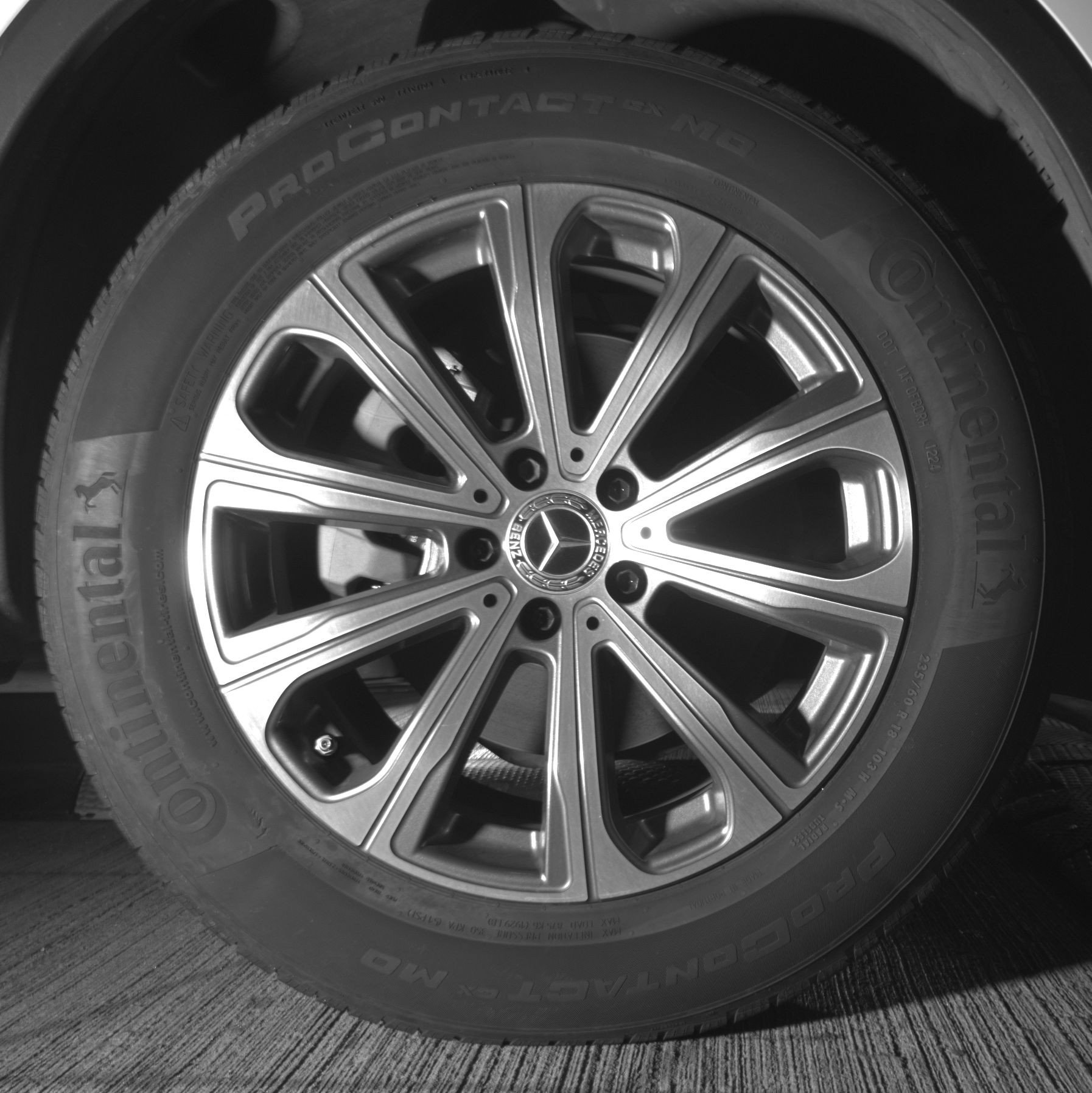 Used 2024 Mercedes-Benz GLC 300 4MATIC image 13