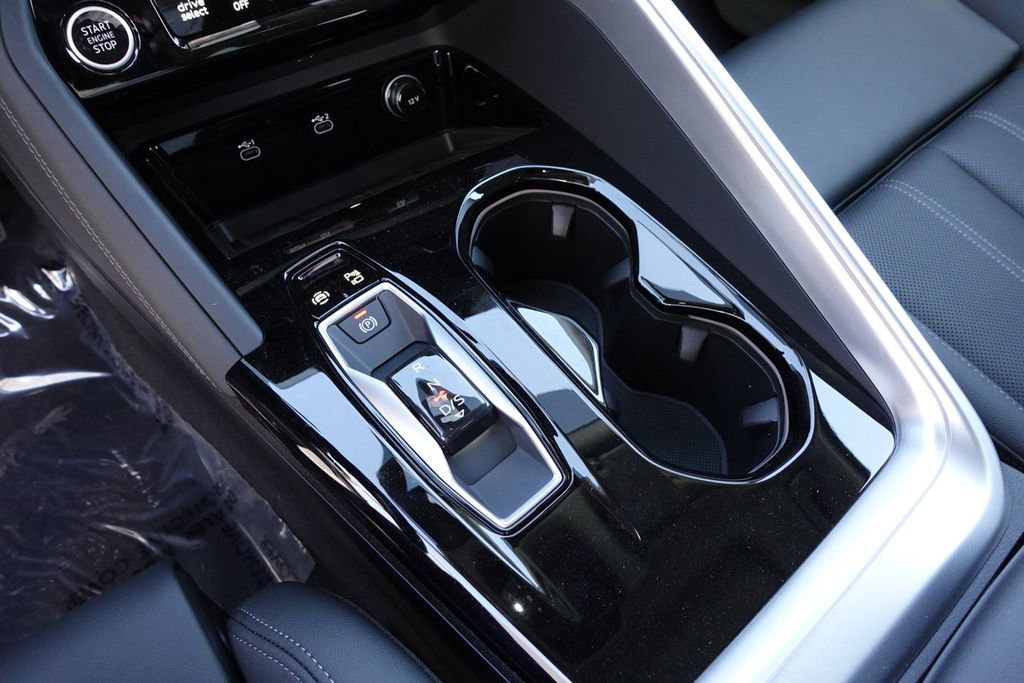 New 2025 Audi Q5 Prestige image 18