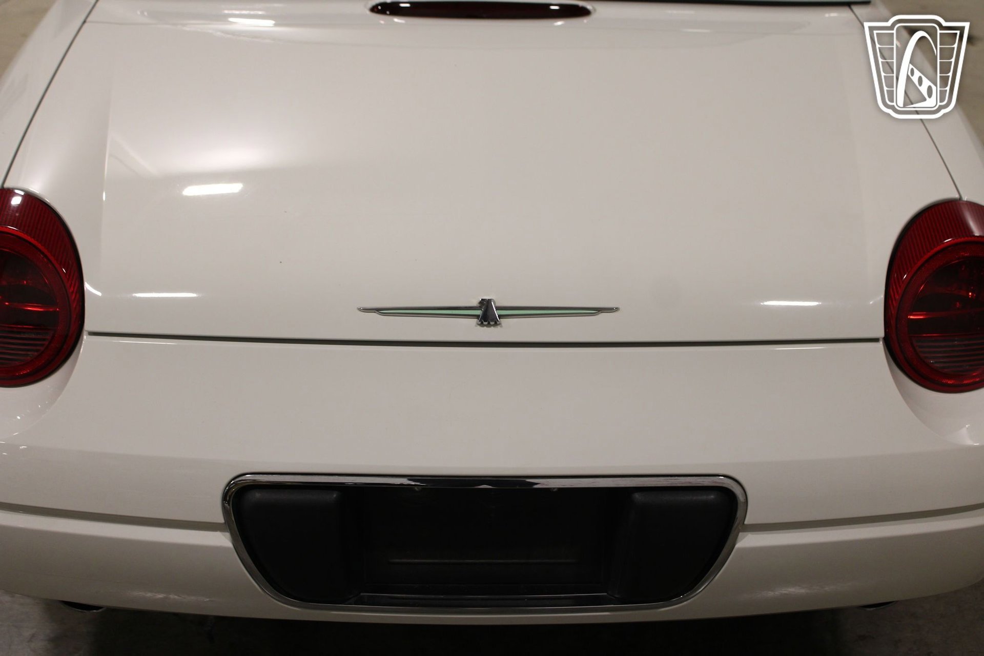 Used 2002 Ford Thunderbird image 28