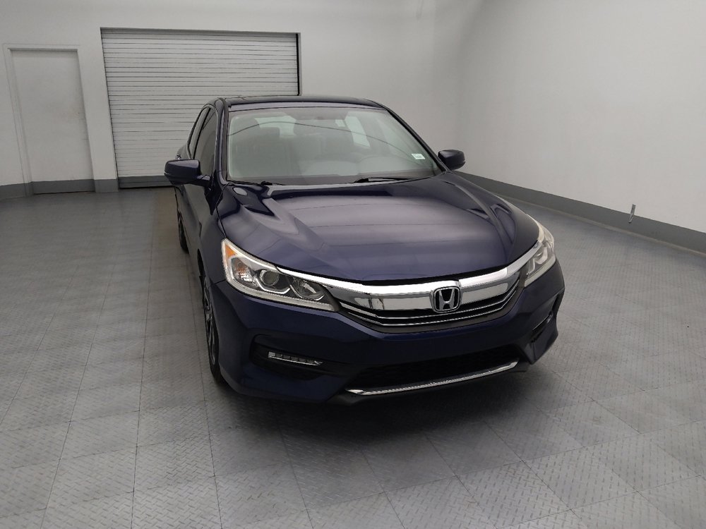 Used 2017 Honda Accord EX image 14