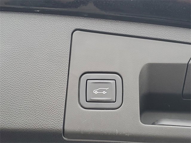 Certified 2023 Cadillac XT4 Premium Luxury w/ Cold Weather Package image 29