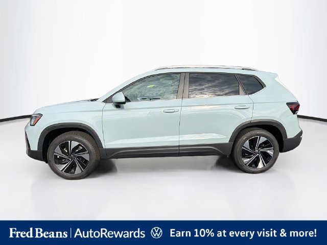 New 2027 Volkswagen Taos SE AWD/4WD image 3