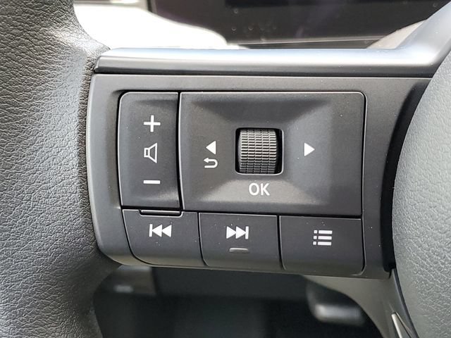 New 2026 Nissan Kicks SV w/ Cold Weather Package AWD/4WD image 9
